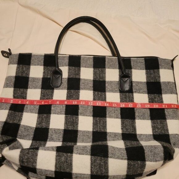 Weekender 2 piece set Black Plaid large tote small handbag - Picture 5 of 12
